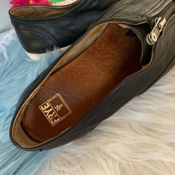 Frye The Dylan Black Leather Moto Zip Sneaker 9 Edgy - Picture 7 of 7